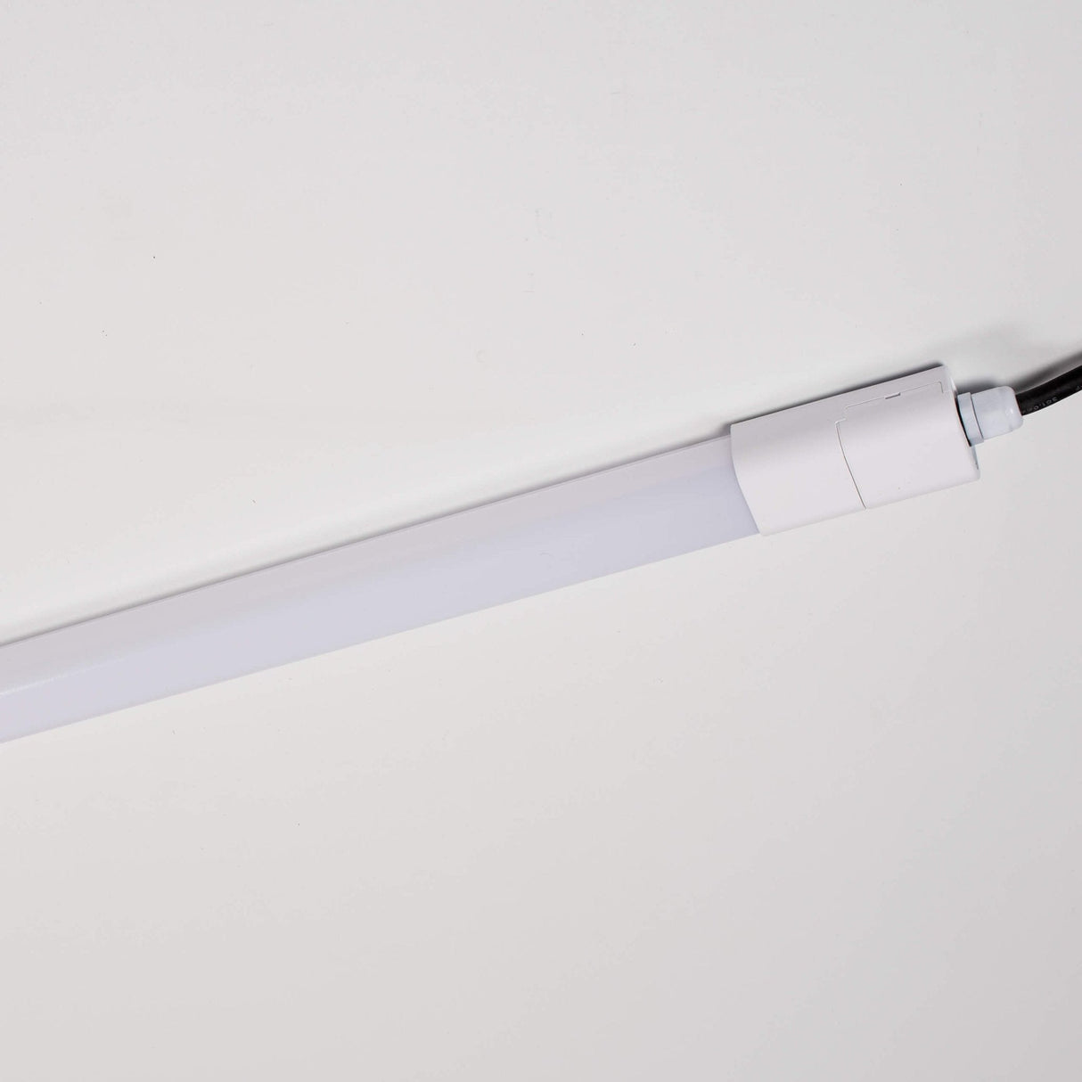 LED Vochtbestendig armatuur 1725 lumen - 15W - Koelwit 4000K - IP65 - 60cm - 4 stuks