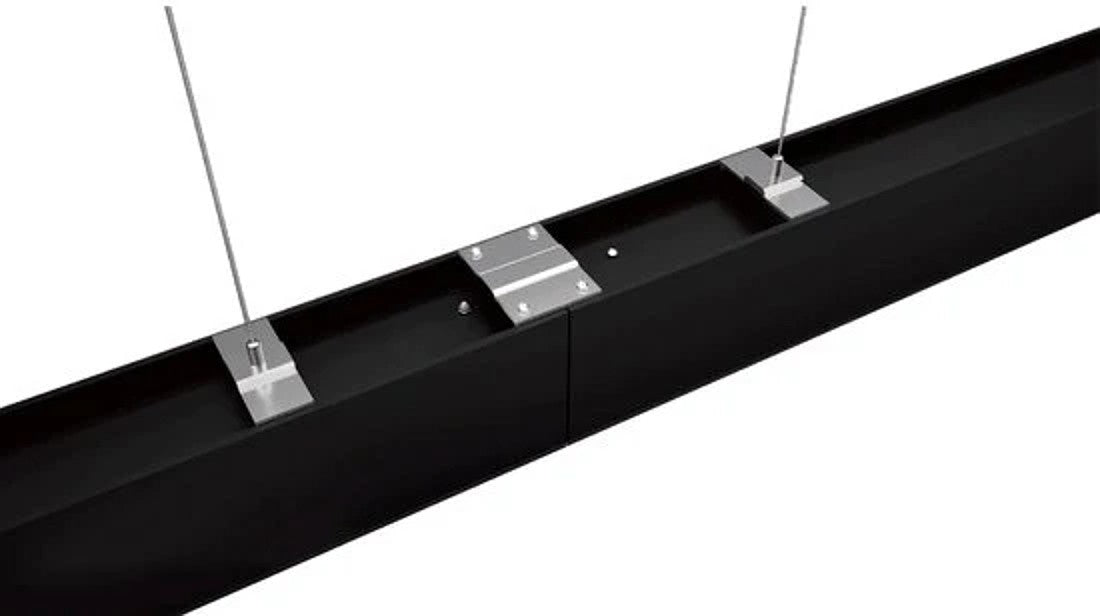 Koppeling tussen twee zwarte LED lichtbalken