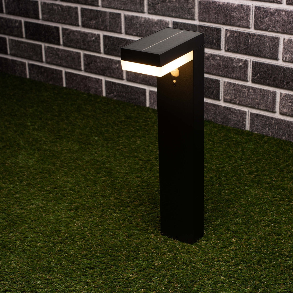 LED Solar Tuinlamp 600 lumen - Warmwit 2700K - Bewegingssensor - IP44 - RVS - Zwart