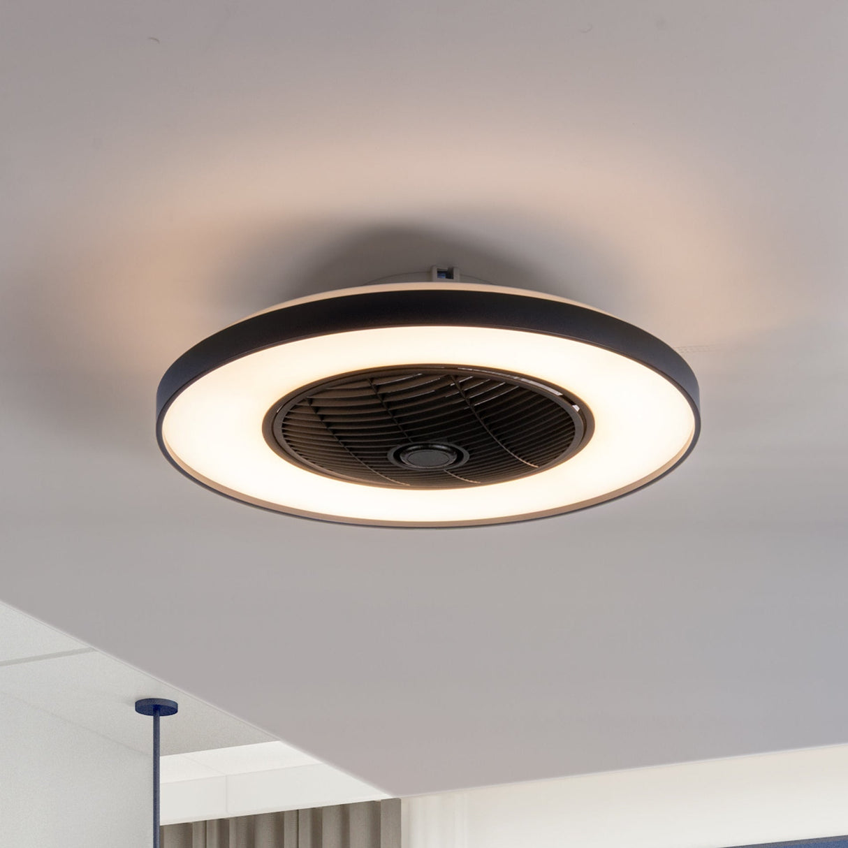 LED plafondventilator 3D Air premium 4300 lumen - 37W - instelbaar 2000K-4000K - afstandsbediening - Lumileds - 60cm - zwart/wit