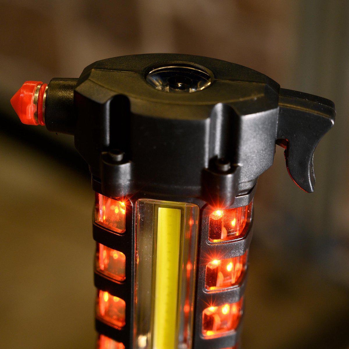LED noodverlichting auto oplaadbaar - 210 lumen - met noodhamer en gordelsnijder - 2 lichtpunten