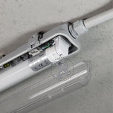 LED TL Armatuur 900 Lumen - 9W - Koelwit 4000K - 60cm - IP65 - IK06 - EasyClick - 2 Stuks