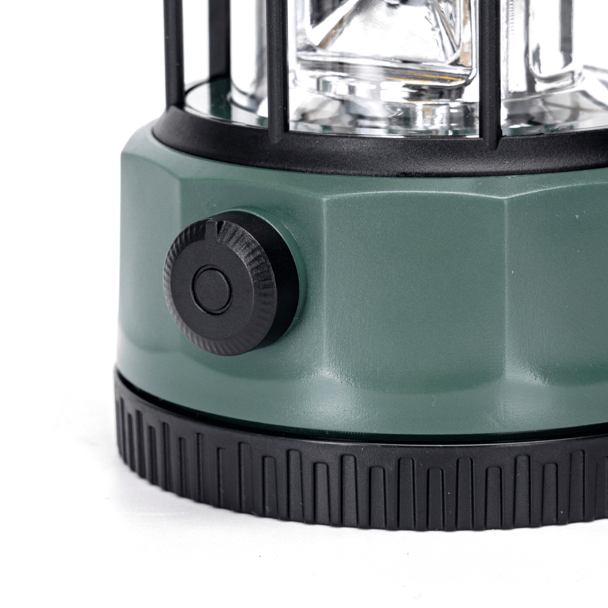 Aigostar camping LED lamp op batterijen met een stevig ontwerp en eenvoudige bediening voor buitengebruik