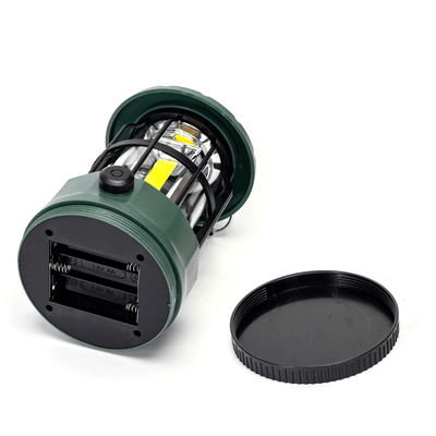 Lampe LED de camping Aigostar à piles, avec un design robuste et une utilisation simple