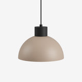 Cappuccino hanglamp 8L met een elegante ronde kap en zwarte details voor een moderne inrichting