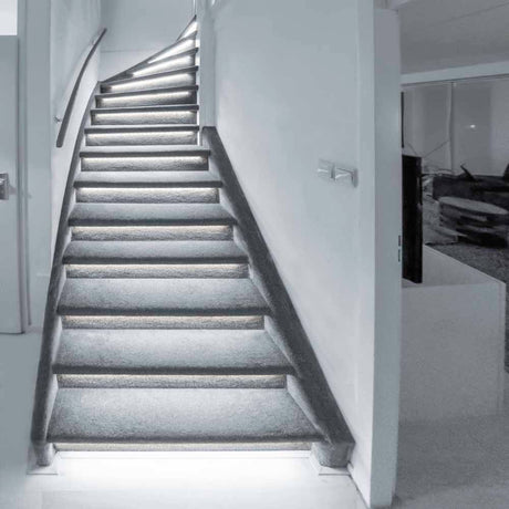 LED Trapverlichting set - 2100 lumen - 2.5W - Koelwit 4000K - 15 treden x 80cm - Dimbaar - IP20 - 15 stuks