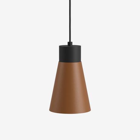 Suspension moderne à 5 points lumineux en marron et noir, parfaite pour les intérieurs contemporains