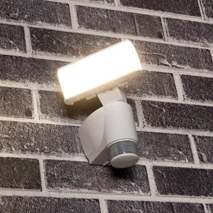 LED wandlamp 1100 lumen - 18W - koelwit 4000K - bewegingssensor body-tracking - IP44 - wit