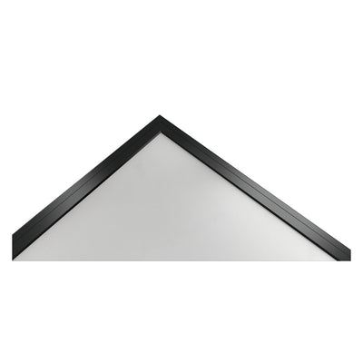 Hoek van het zwarte aluminium frame van het LED paneel