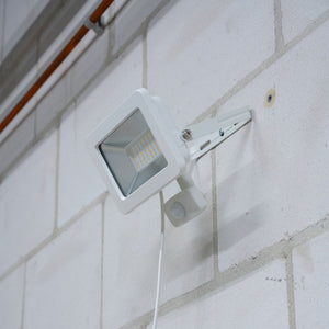 LED schijnwerper met bewegings- en daglichtsensor - 30W 3300 lumen - IP44 - wit
