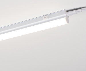 Réglette LED T5 blanc froid 4000K - 30cm 400 lumens - raccordable - pour armoires et cuisines