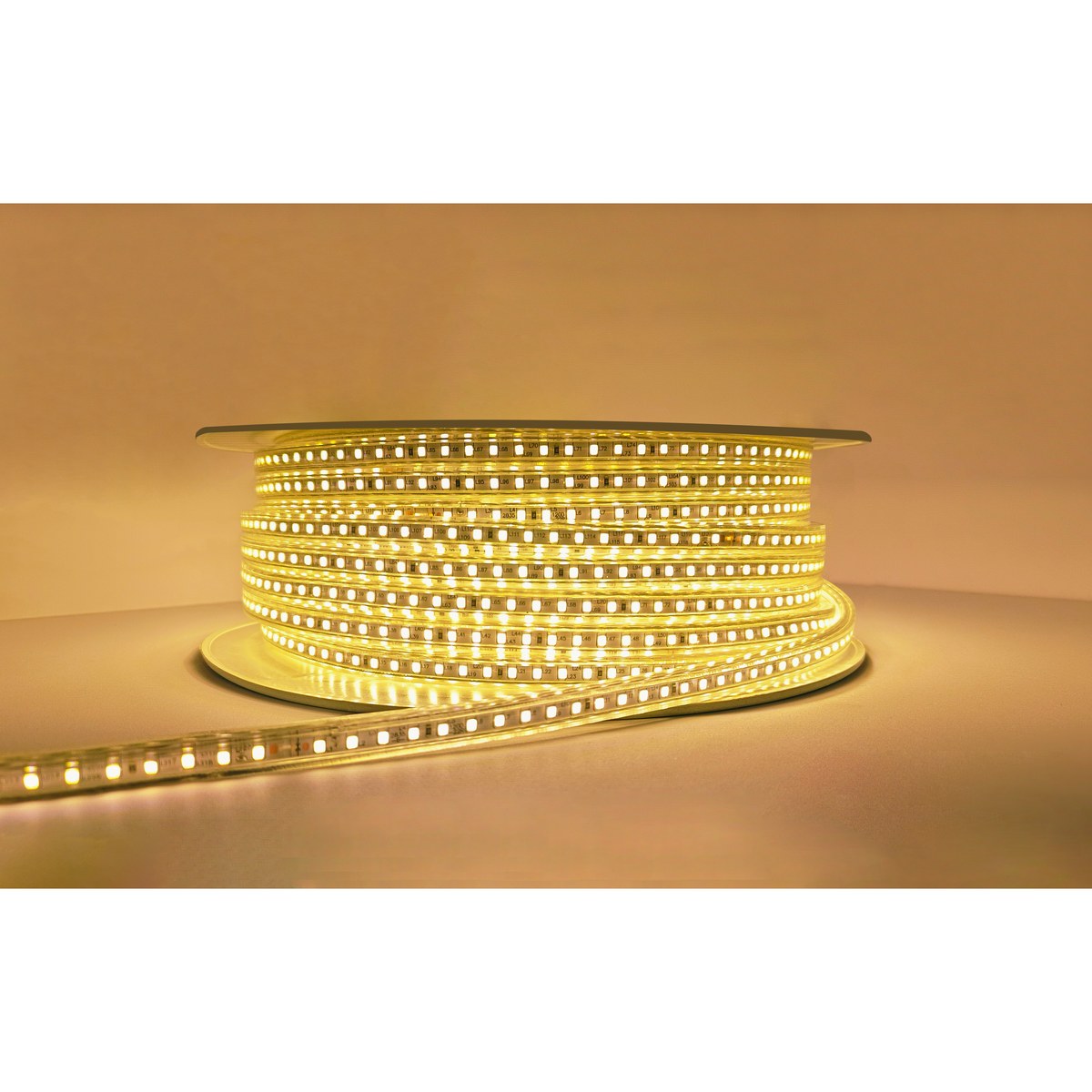 LED lichtslang 230V warmwit 3000K aan, detail