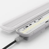 LED tri-proof armatuur 1200mm 36W - geopend armatuur met LED-module en kabelwartel