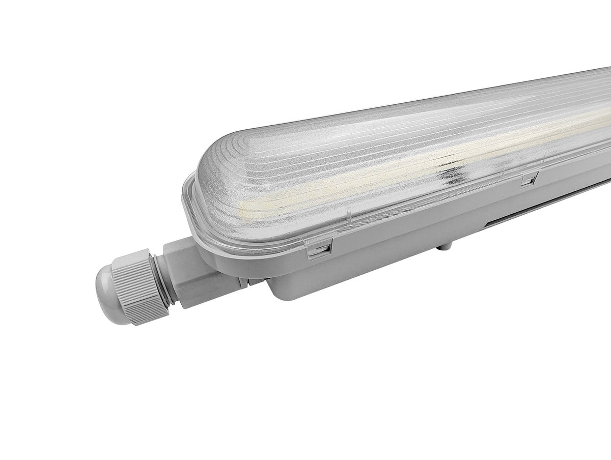 LED tri-proof armatuur 1500mm 45W - kopeinde met kabelwartel