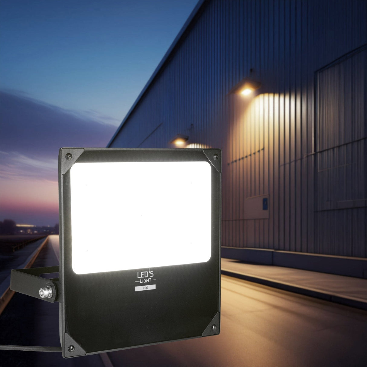 LED Schijnwerper 30300 lumen - 200W - Koelwit 4000K - IP66 Waterdicht - 3 Lichtstanden - Daglichtsensor