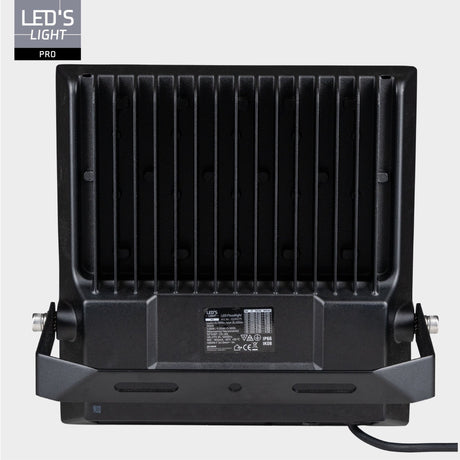 Projecteur LED 26 500 lumens - 200W - Réglable 3000K-4000K-5000K - Sélecteur de puissance 120W-150W-200W - Étanche IP66 - Résistance aux chocs IK08 - Asymétrique