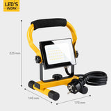 Lampe de travail LED 1800 lumens – 20 W – Blanc froid 4000 K – Étanche IP65 – Support réglable – Avec fiche