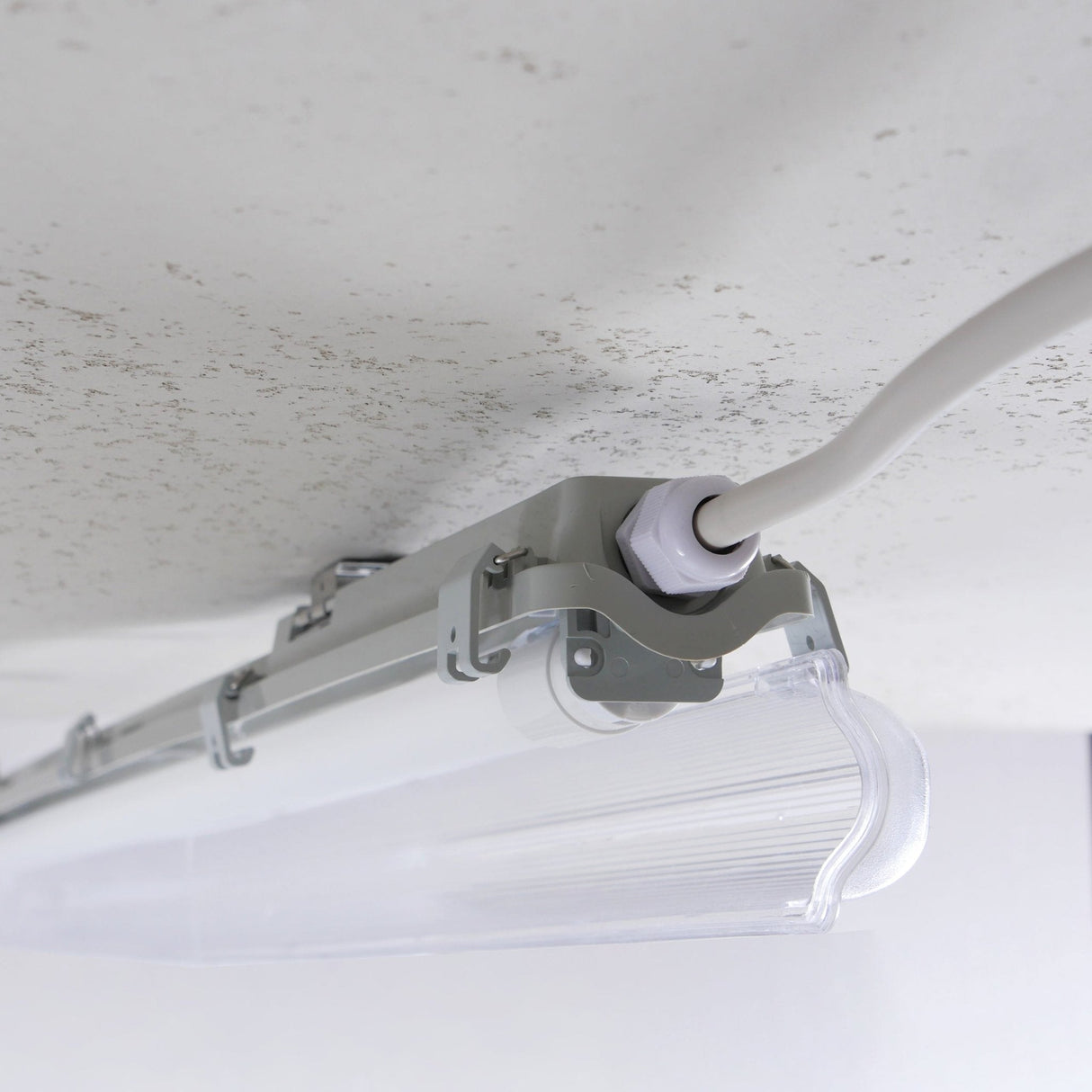 LED TL Armatuur 120cm 2160 lumen - 18W - Daglichtwit 6500K - IP65 Waterdicht - 120lm/W
