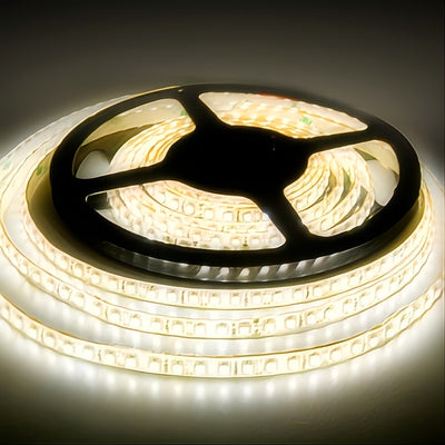 LED strip aan, warmwit 2700K