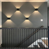 Applique LED Lumo Cube avec douille G9 - étanche IP65 - noire - source lumineuse non incluse