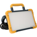 Projecteur de travail LED 3200 lumens - 30W - Blanc froid 5000K - Prise électrique - IP54 - IK08 - Câble de 5m