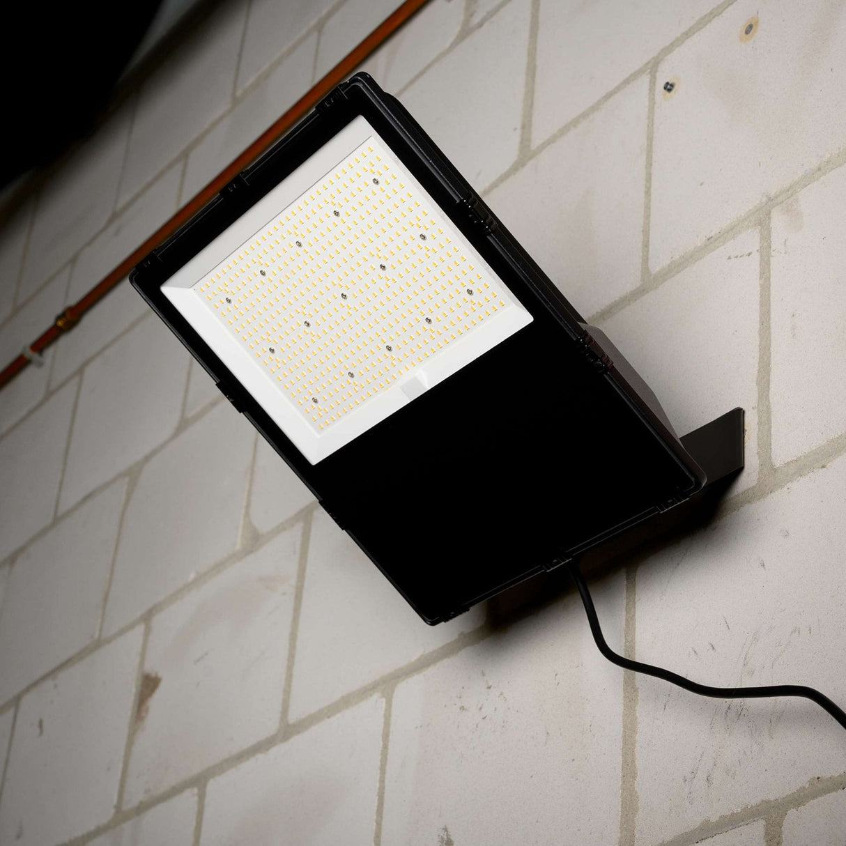 LED Schijnwerper 32000 lumen - 200W - Koelwit 4000K - IP66 Waterdicht - IK07 Slagvast