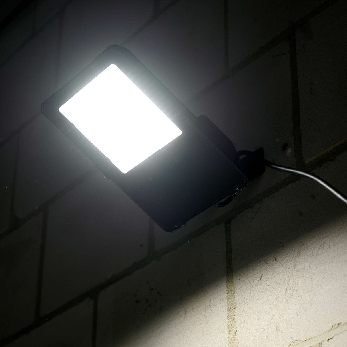 LED Schijnwerper - 4650 Lumen - 30W - Koelwit 4000K - IP66 - Zwart - 230V