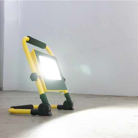 Projecteur de chantier LED's Work 1400 - Pliable et orientable - Résistant à la poussière et à l'eau - 20W
