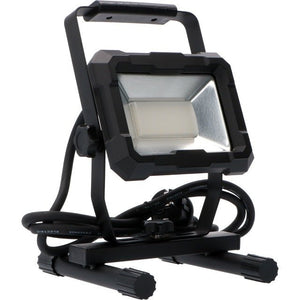 Lampe de travail LED, 2500 lumens - 30 W - blanc froid 4000 K - étanche IP65 - câble de 1,5 m - aluminium