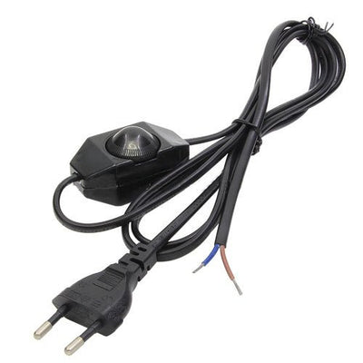 Cordon d’alimentation noir avec variateur pour éclairage LED, idéal pour créer une ambiance lumineuse à la maison.