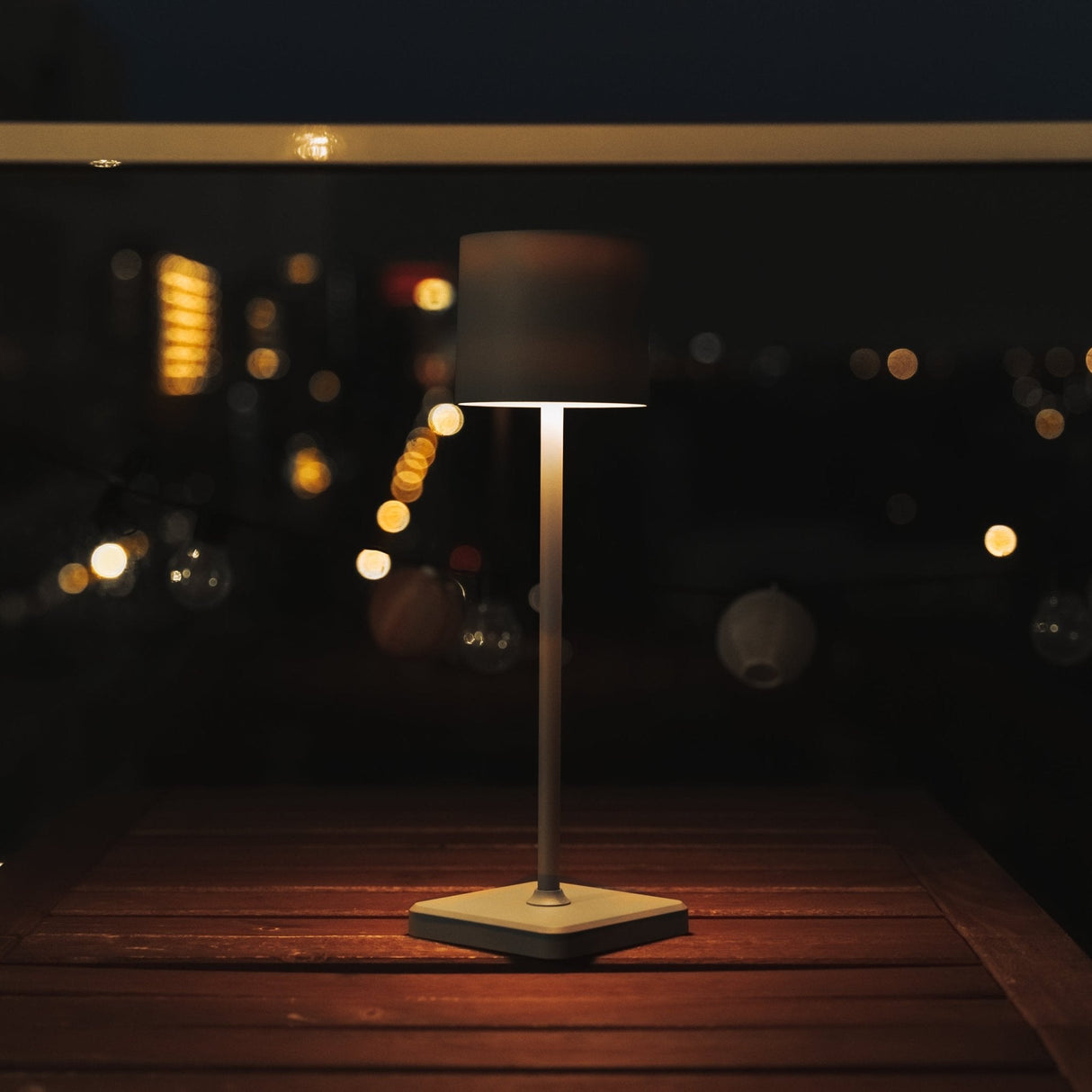 Oplaadbare LED Tafellamp 175 Lumen - Dimbaar - 3 Lichtkleuren - Touch - IP54 - Grijs