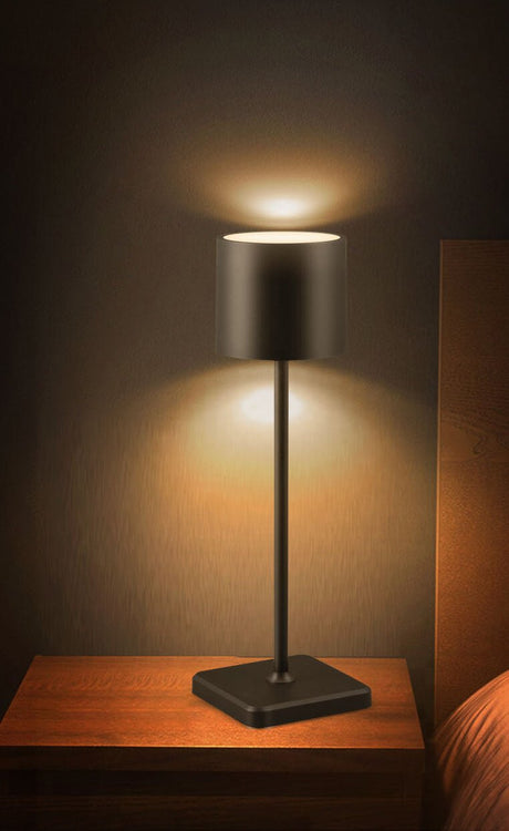 Lampe de table LED 175 lumens - Rechargeable - Intensité variable - 3 couleurs de lumière - IP54 - Noire